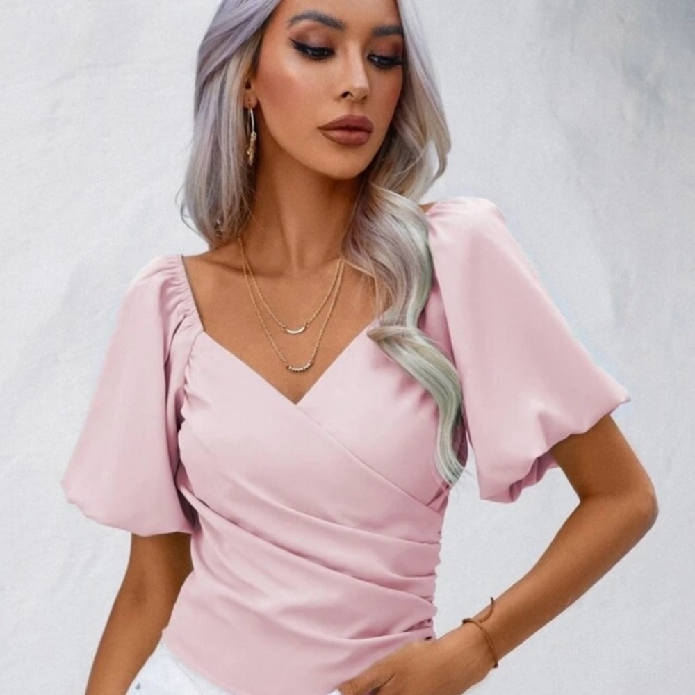 SHEIN Pink Flutter Sleeve Fitted Blouse